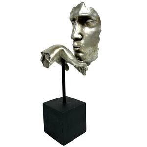 TMS 2005 Vitruvian Collection "Kissing Hand" Sculpture